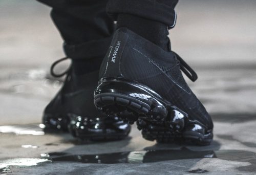 vapormax noir virgule blanche