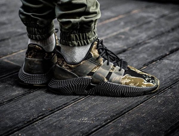 Adidas consortium x undefeated deals prophere