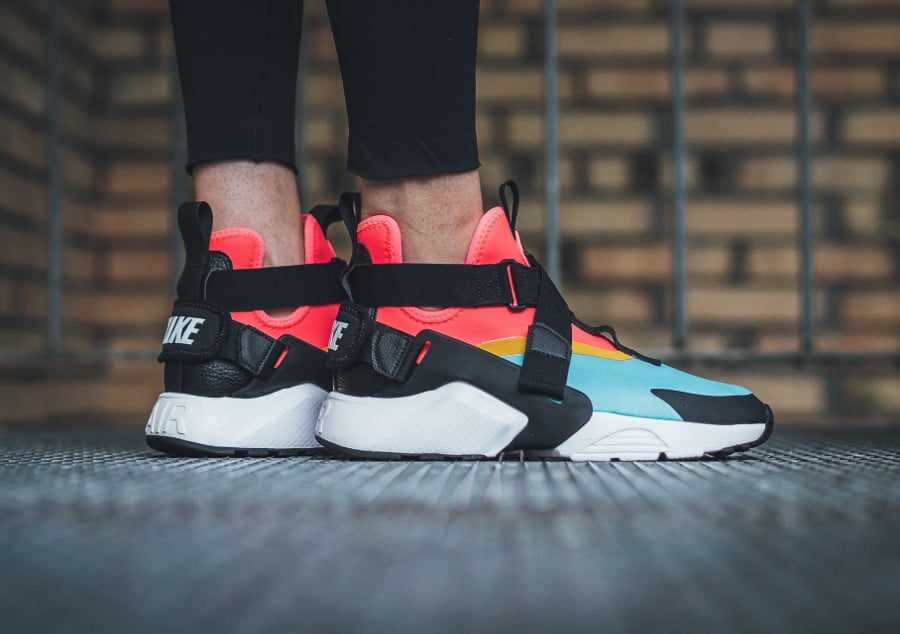 Nike Air Huarache City femme 