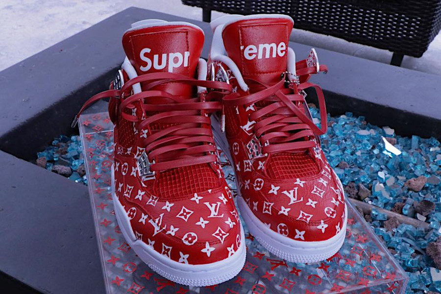 A quoi ressemble les Supreme x Louis Vuitton x Air Jordan 4 rouge et noire