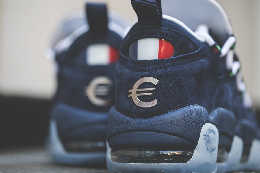 Chaussure Nike Air More Money € drapeau tricolor de la france
