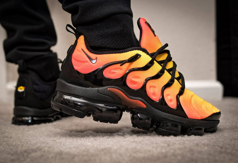 tiger vapormax