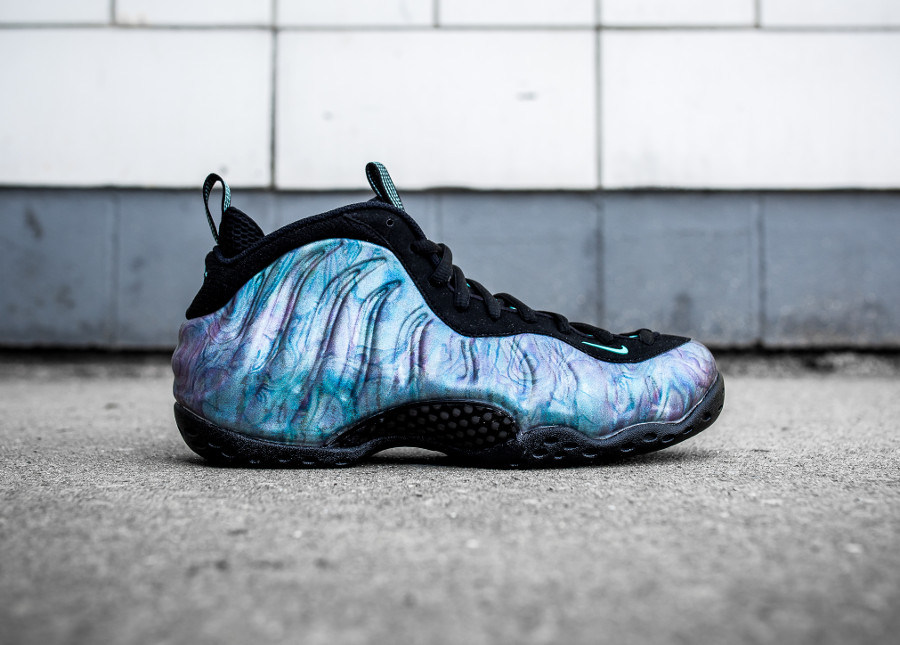 basket-nike-air-foamposite-one-prm-idescent-abalone-575420-009 (1)