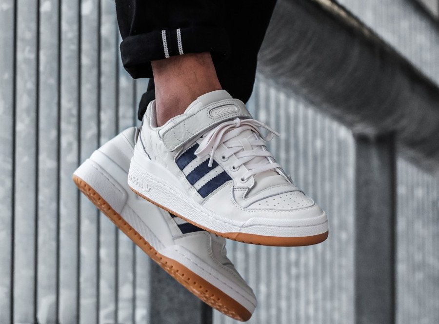 adidas forum low blanche