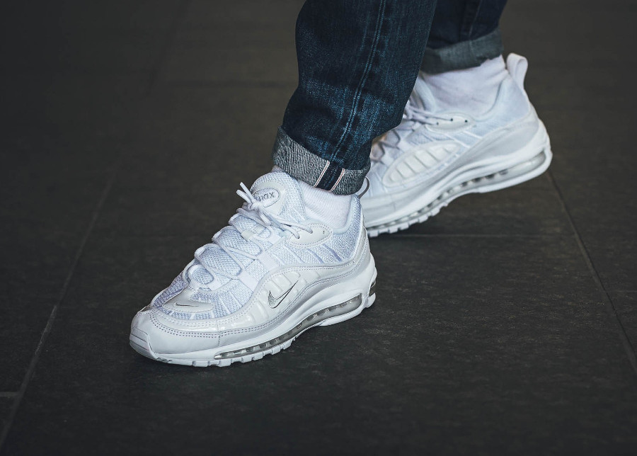 Nike Air Max 98 blanche White Pure Platinum - chaussure pour homme et femme (1)