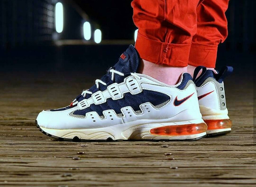 Air max light deals 3 1996