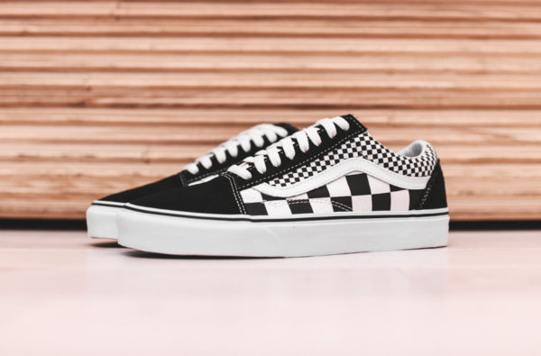 vans damier noir et rouge