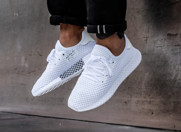 deerupt blanche et noir