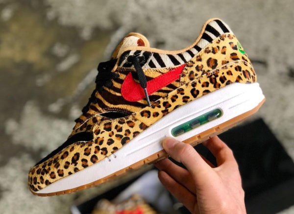 basket-atmos-tokyo-nike-air-max-one-poil-leopard-swoosh-rouge-semelle-gomme (couv)