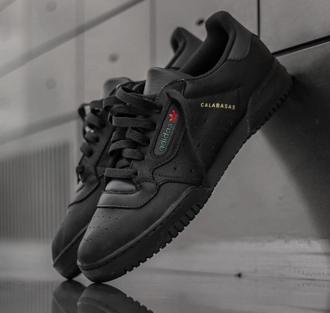 adidas yeezy powerphase noir