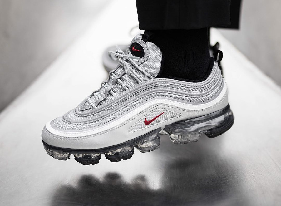 silver vapormax 97