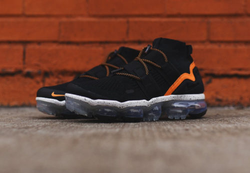 vapormax plus orange et noir