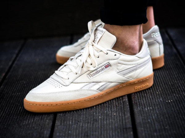 reebok revenge plus gum beige