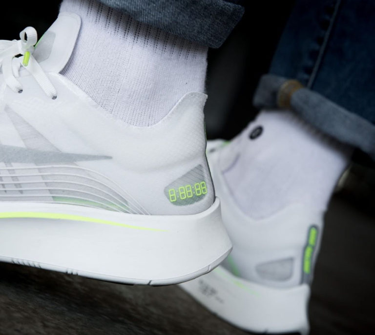 zoom fly volt