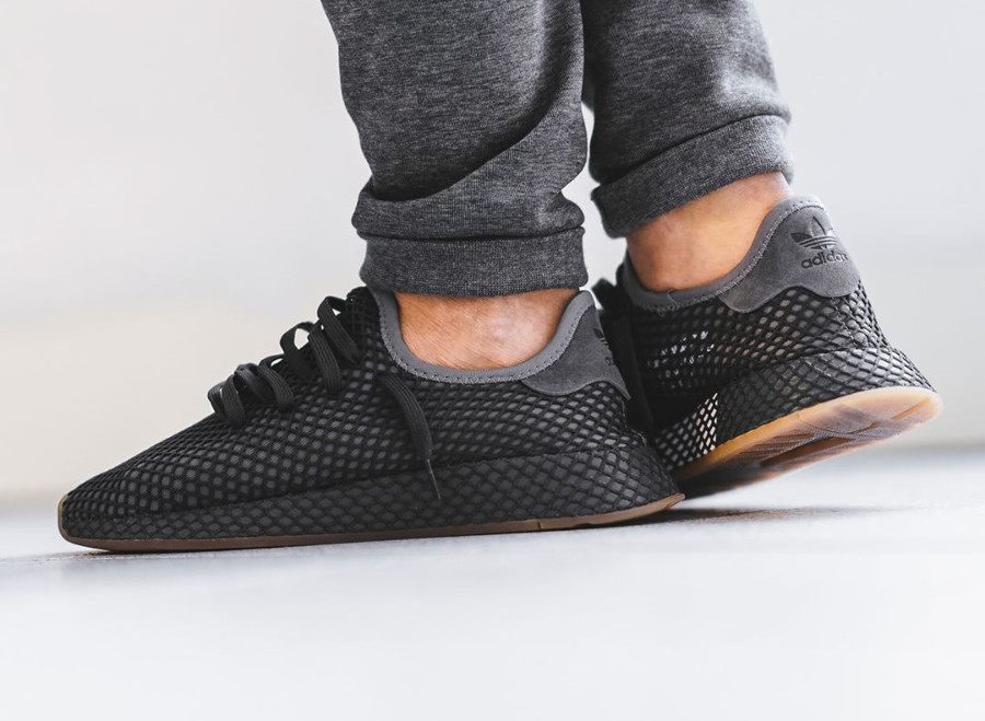 Adidas originals deerupt deals on feet