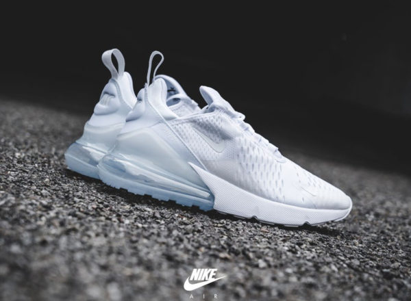 air max 270 triple white mens