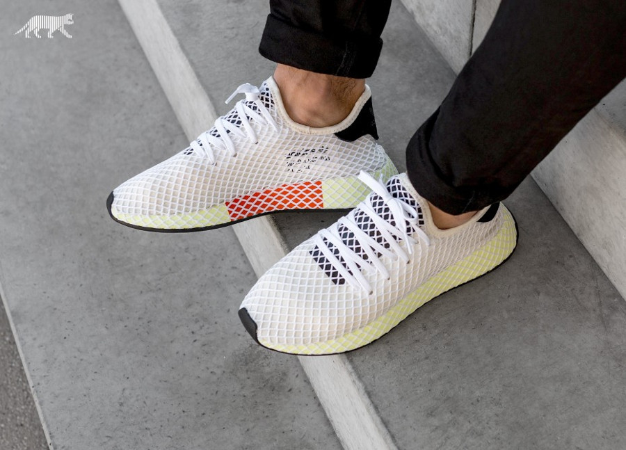 adidas deerupt blanche et rouge