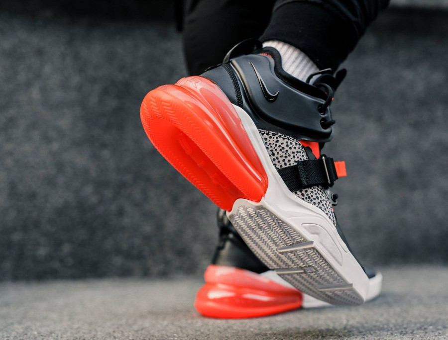 nike 270 montante