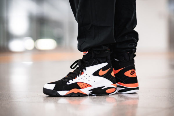Avis O acheter la Nike Air Maestro 2 II LTD Blanche Rush Orange