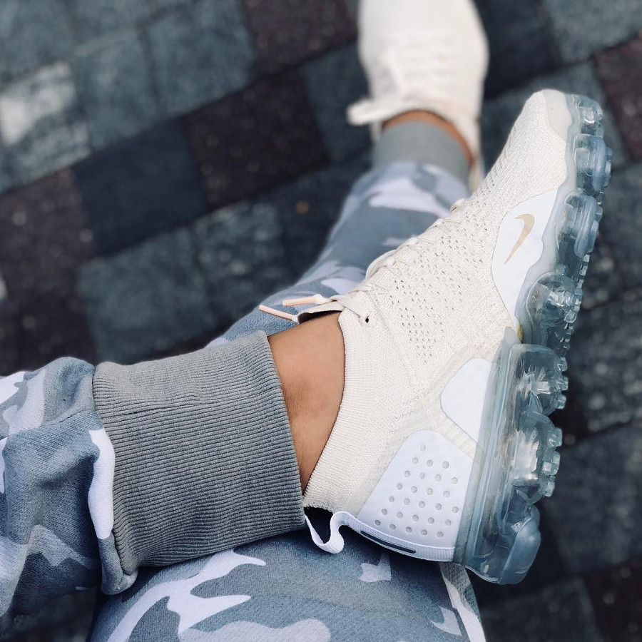 vapormax 2 light cream