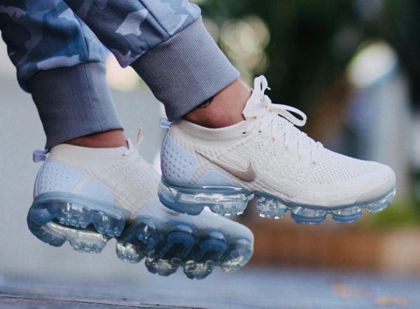 nike vapormax beige