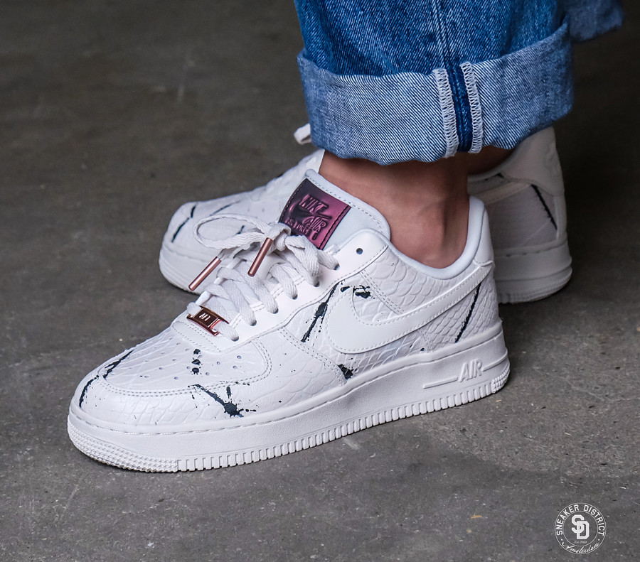 nike air force 1 low lx phantom snakeskin