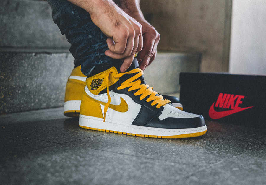 Chaussure Air Jordan 1 'Yellow Ochre' 5 MVP Awards on feet