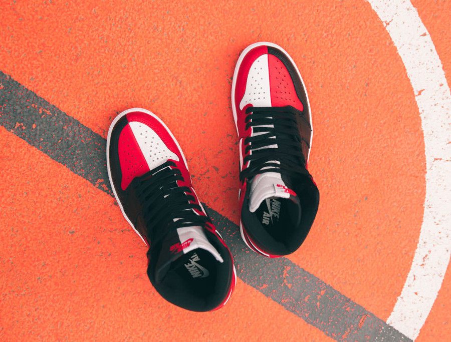 basket-air-jordan-1-split-chicago-bulls-x-banned-bred (3)