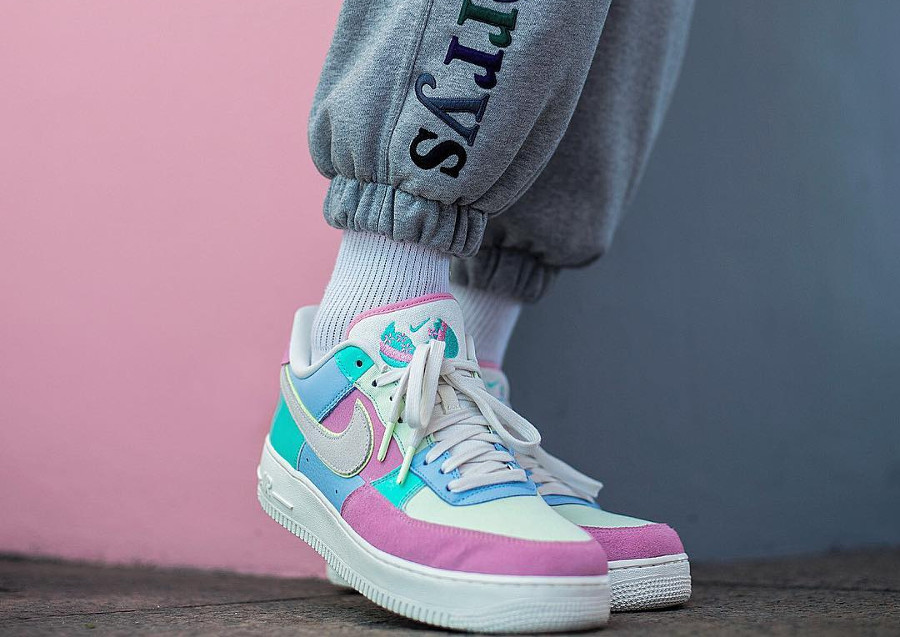 Chaussure Nike Air Force 1 QS Easter Spring Patchwork on feet