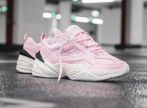 Chaussure Nike M2K Tekno femme Rose Supreme Monarch