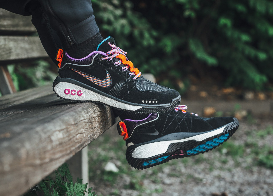 nike acg wildwood on feet