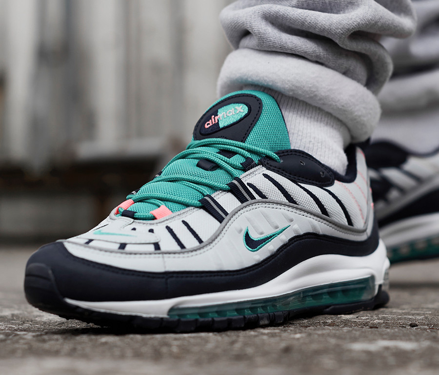 nike air max 98 on foot