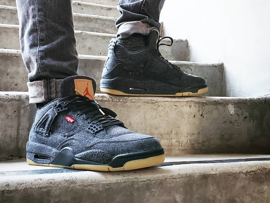 jordan 4 levi's black