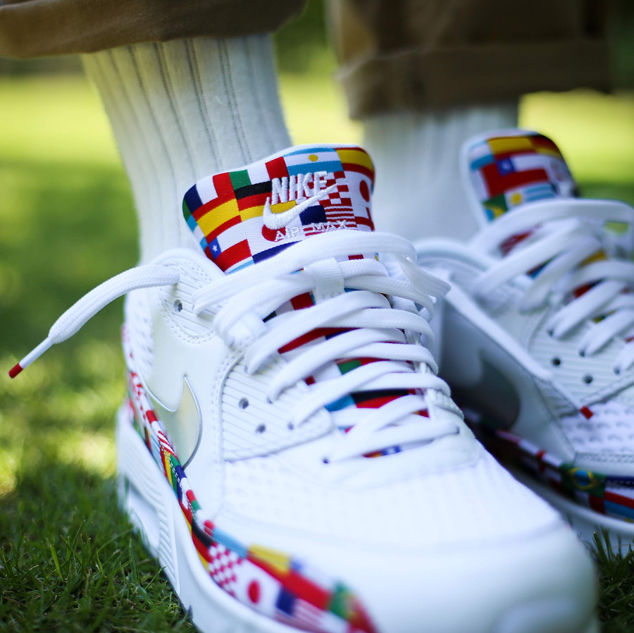 air max 90 international flag on feet