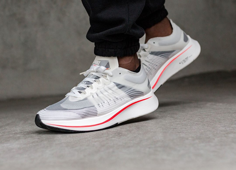 nike zoom fly sp breaking 2