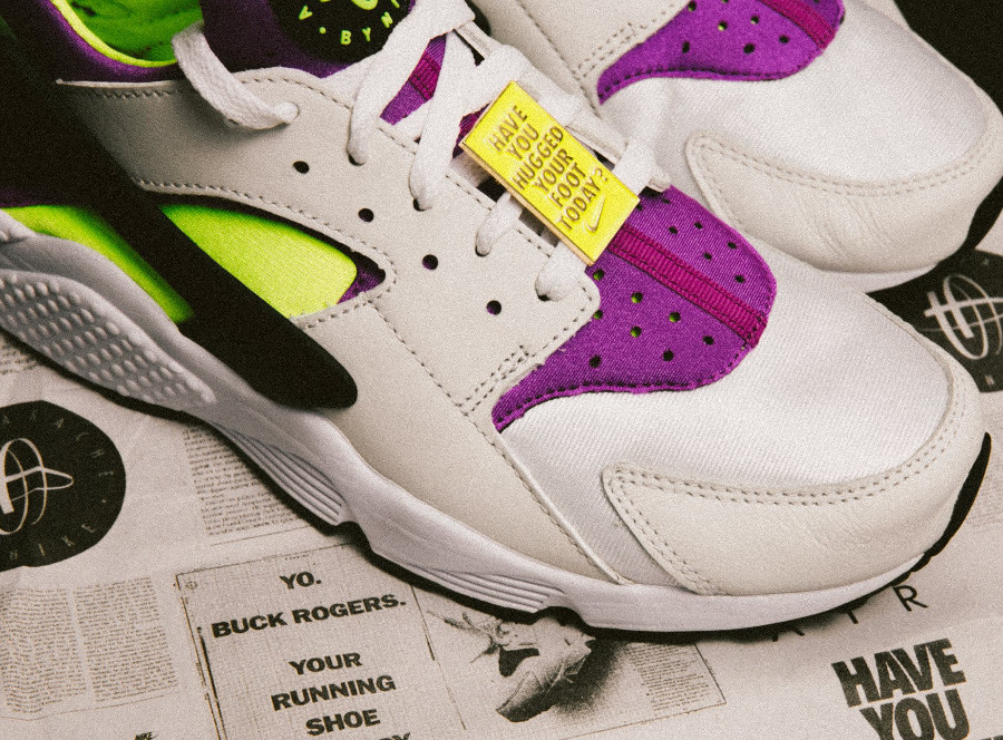 amplio Relativamente Publicidad Review : Nike Air Huarache Run '91 QS OG 'White Neon Yellow Magenta'