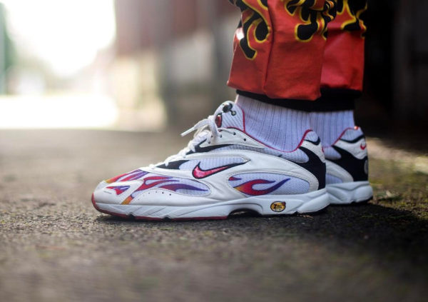 supreme zoom streak on feet