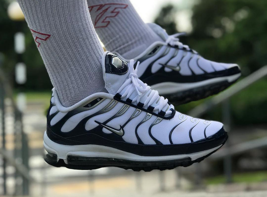 nike air max plus the shark