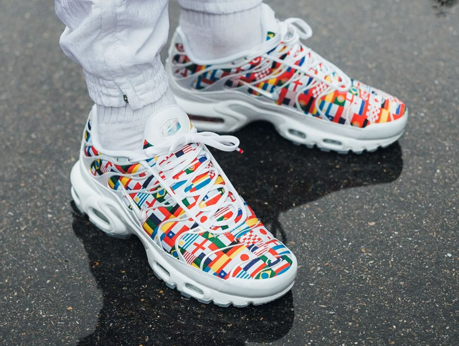 nike tuned multicolor