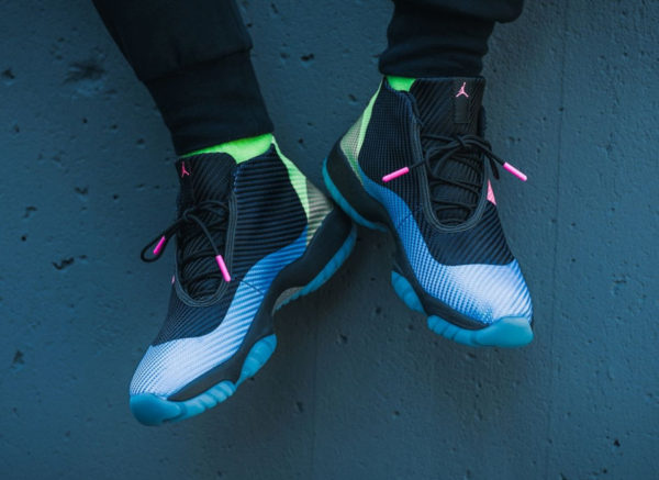 air-jordan-future-q54-2018-black-university-blue-pink-black-AT9191-001 (3)