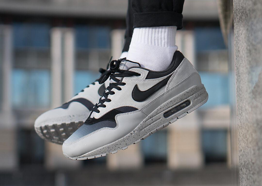 nike air max 1 premium gradient toe