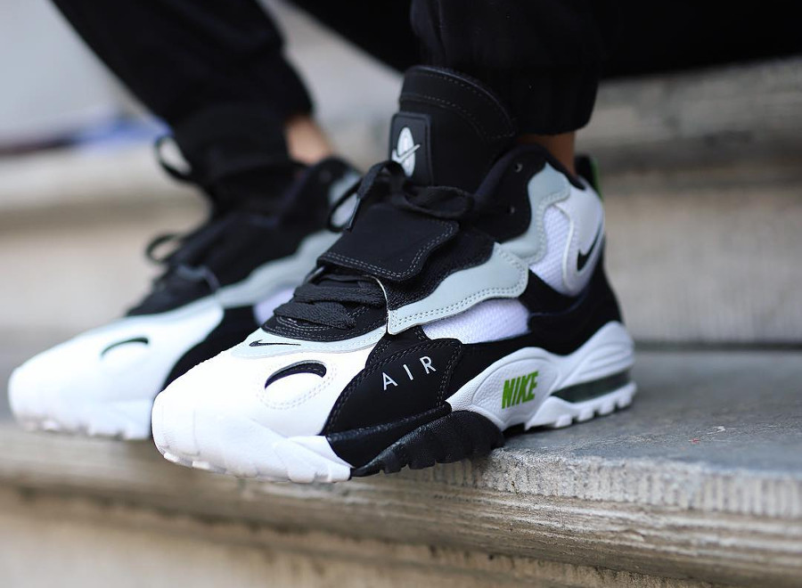 nike air max speed turf chlorophyll