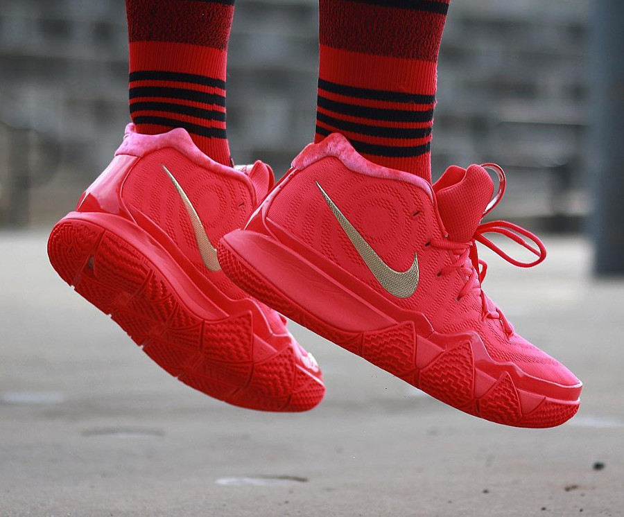 kyrie 4s red