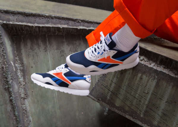 reebok-classics-rapide-mu-blanche-bleu-et-orange-CN5907 (2)