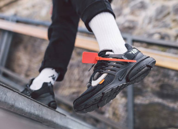 air presto off white black on feet