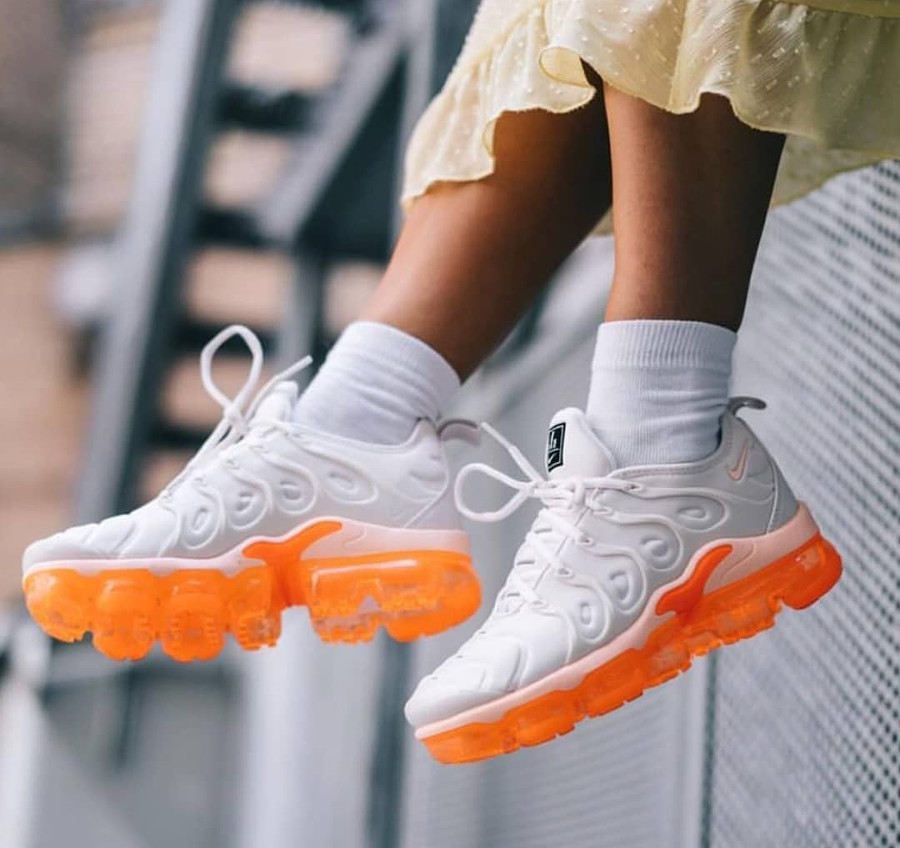 orange creamsicle vapormax