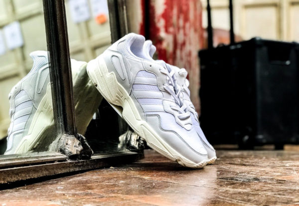 Que Adidas Yung 96 'Cloud White & Core Black' ?