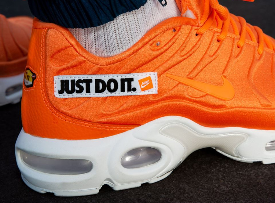 nike air max plus orange just do it