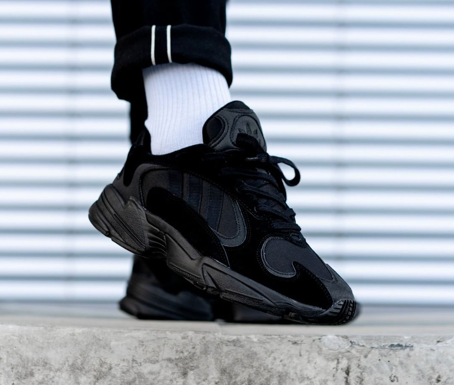 adidas yung 1 noire