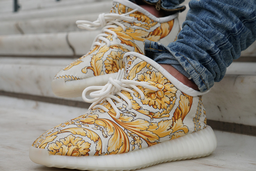 Adidas Yeezy 350 Boost V2 Versace 